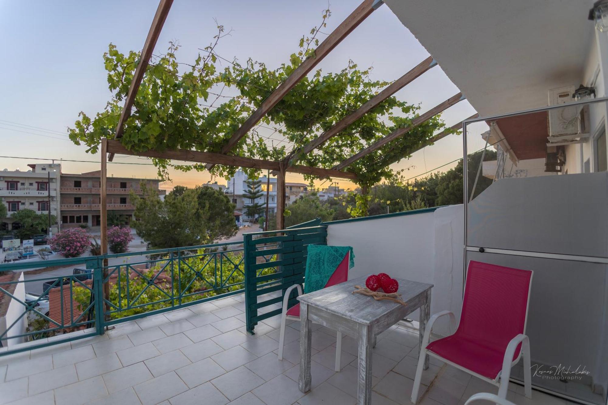 Galini Apartments Ideal For Family Near The Beach Kalamaki  Eksteriør billede